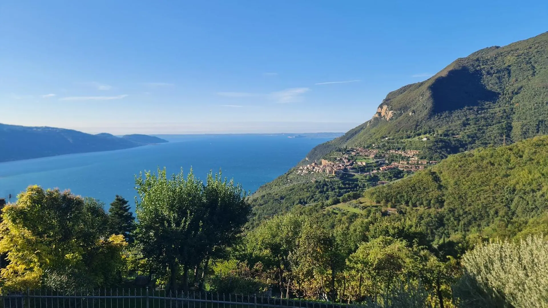 Appartamento Rustico Vista Lago - Panorama Rustico تينيالي 0*,  إيطاليا